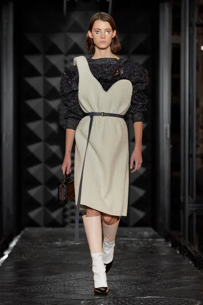 Look 5